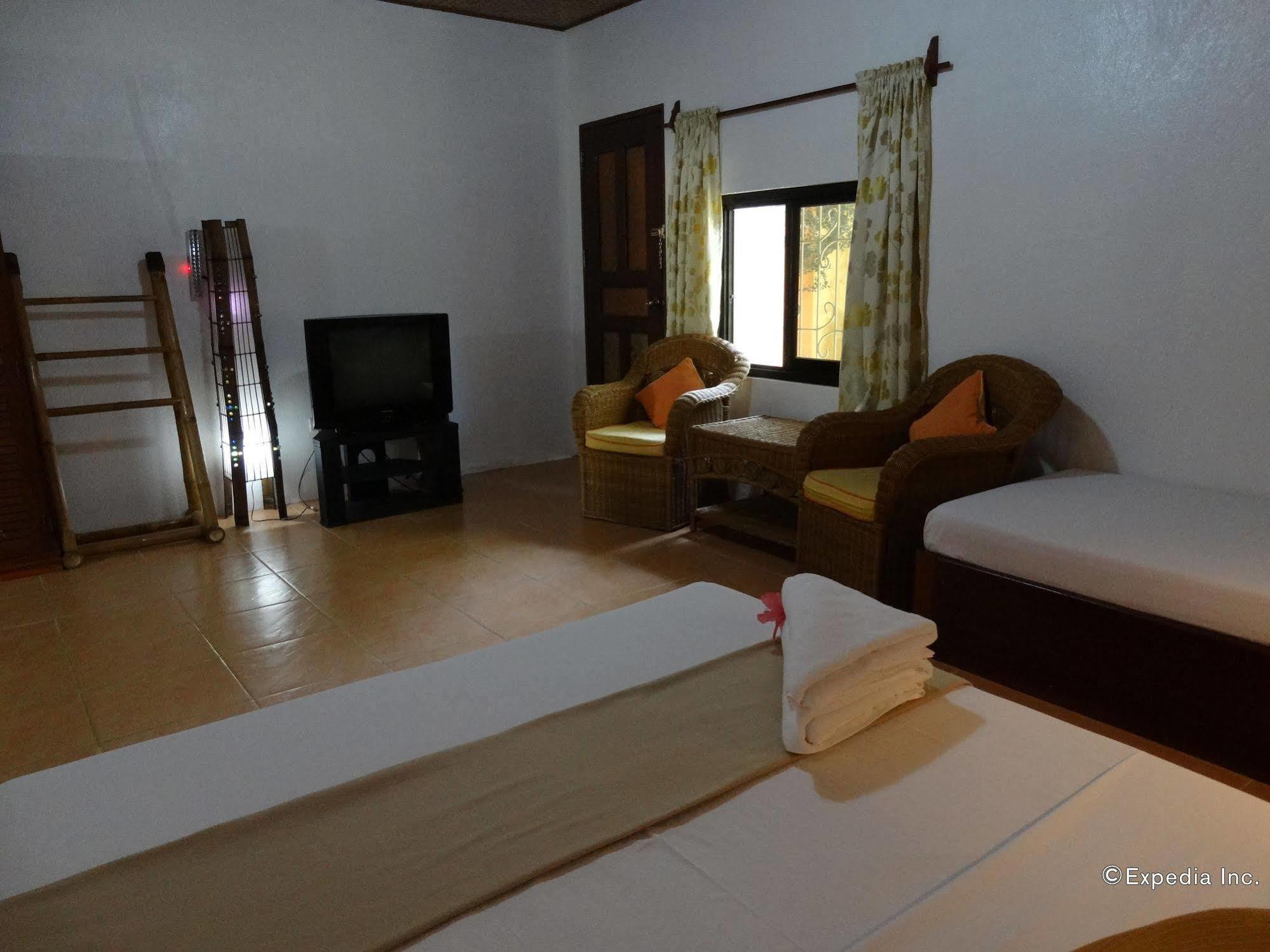 Hibiscus Garden Resort Puerto Princesa Zewnętrze zdjęcie